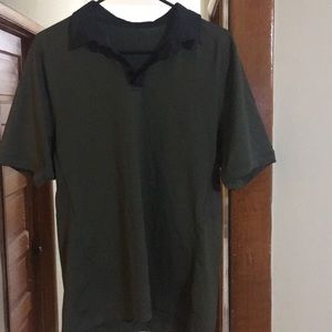 Men’s Lululemon collared shirt